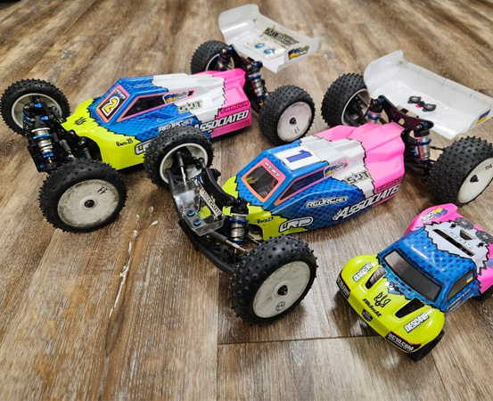 Team Associated - професійні моделі для автомодельного спорту
